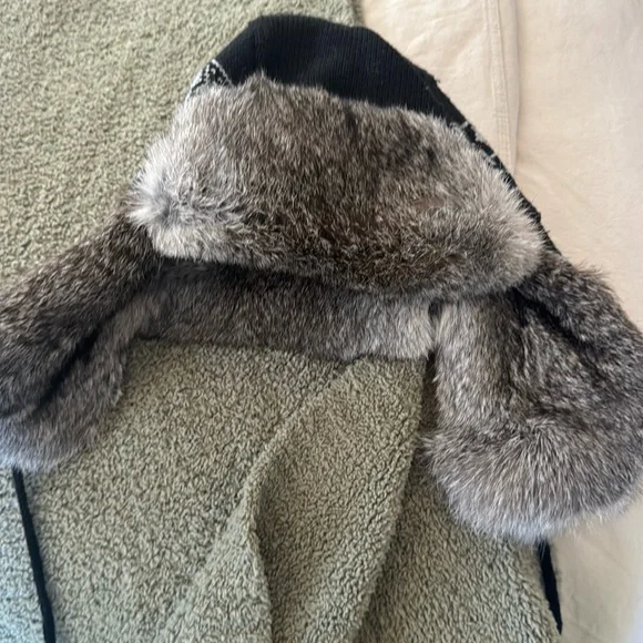 Awesome wool fur trimmed hat - Picture 1 of 6